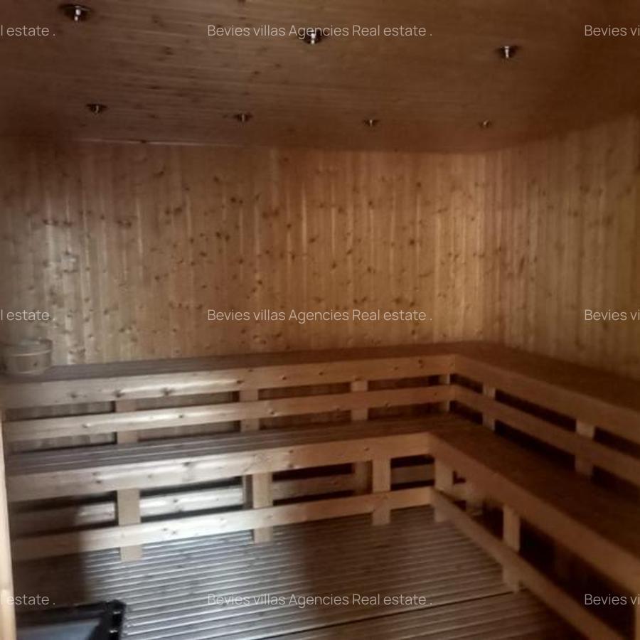 3 Bed Apartment with En Suite at Parklands - 8