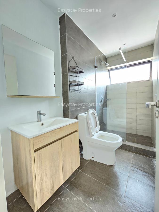 2 Bed Apartment with En Suite in Lavington - 5