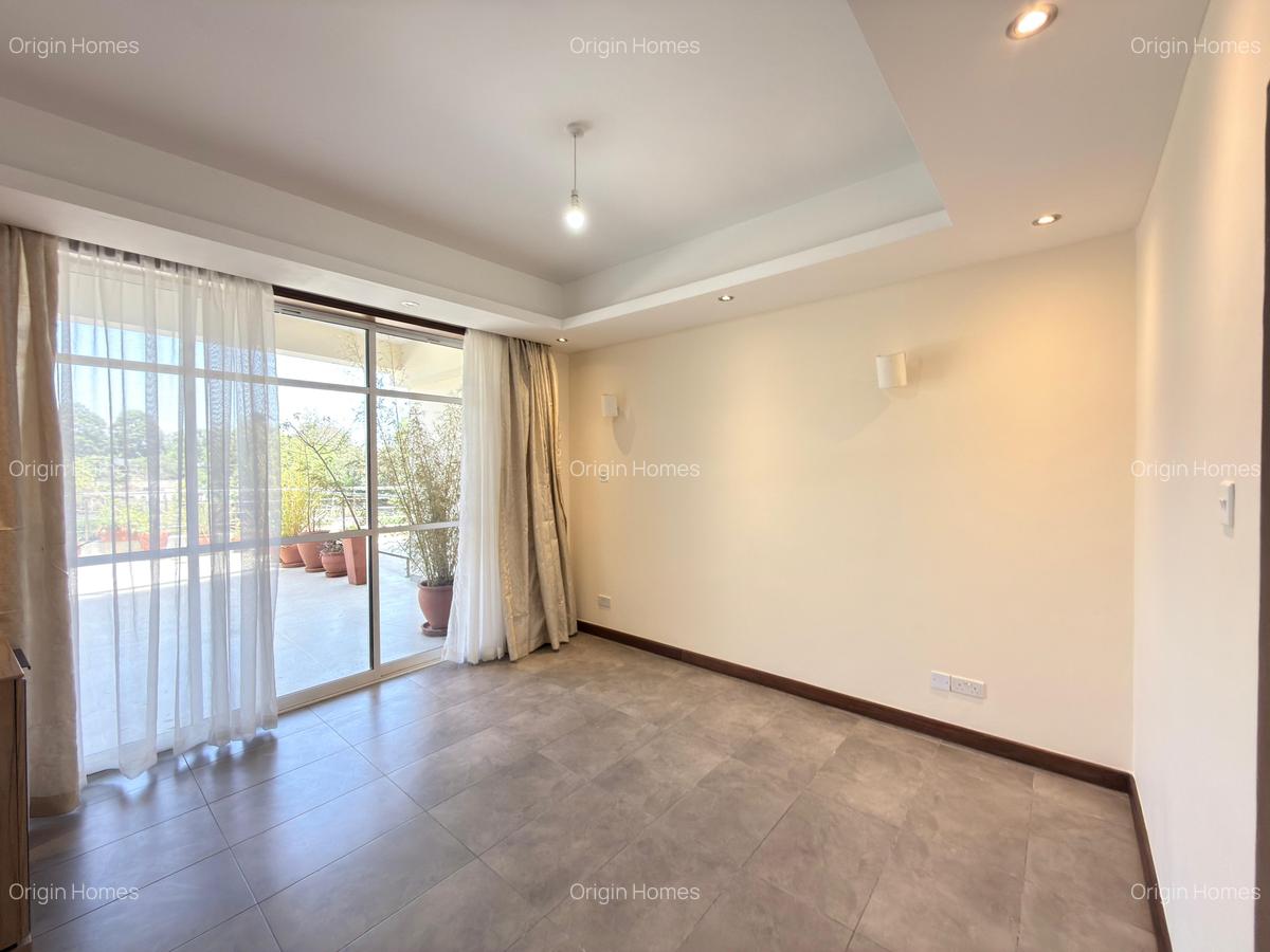 2 Bed Apartment with En Suite in Spring Valley - 9