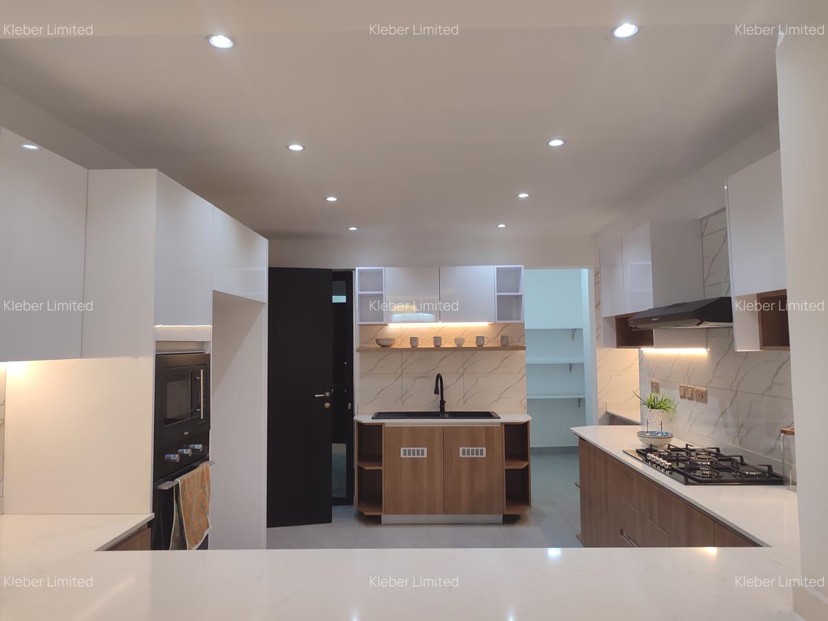 Serviced 4 Bed Apartment with En Suite in Parklands - 3