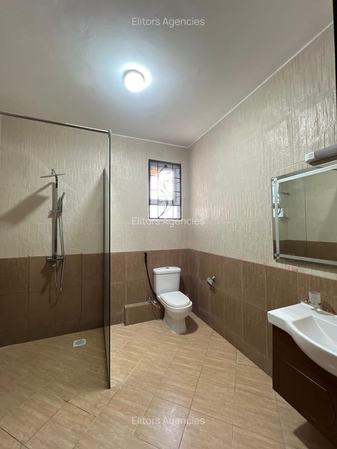 5 Bed Townhouse with En Suite at Convent Drive - 19