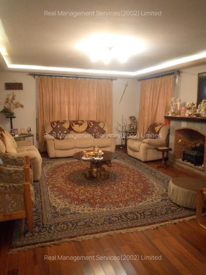 4 Bed House with En Suite at Ita Road - 4