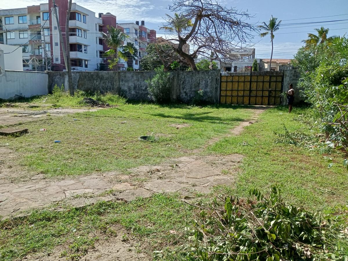 1,000 m² Land at Nyali - 7