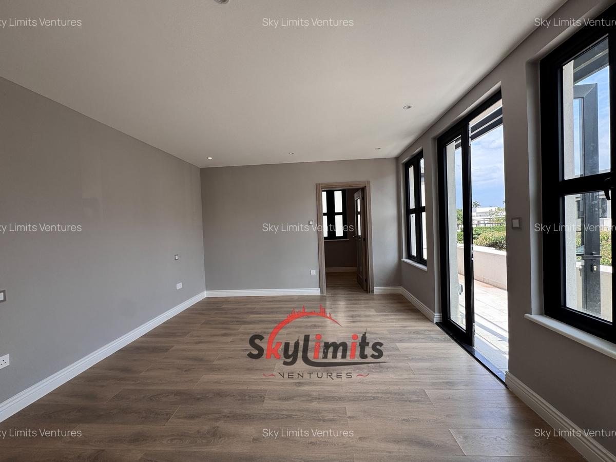 4 Bed Villa with En Suite in Runda - 11