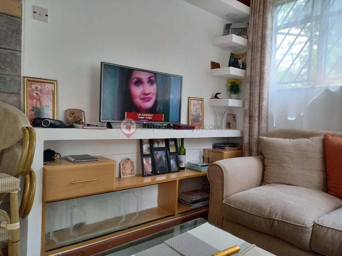 2 Bed House with En Suite at Hardy Area - 2