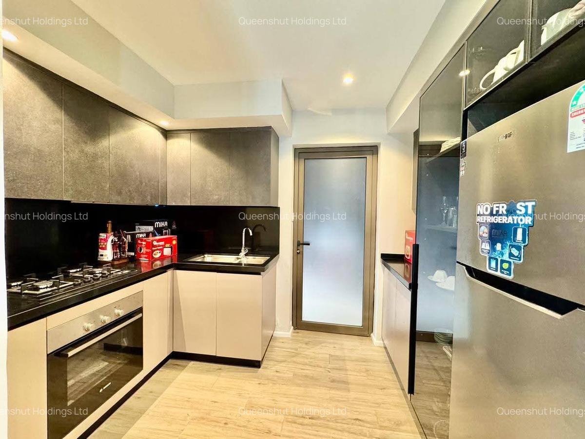 Serviced 2 Bed Apartment with En Suite in Rosslyn - 8