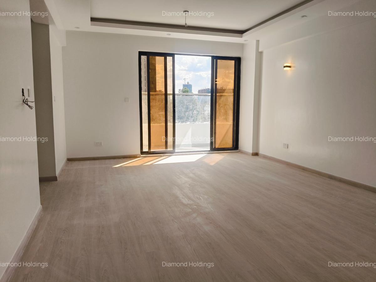 5 Bed Apartment with En Suite in Parklands - 7