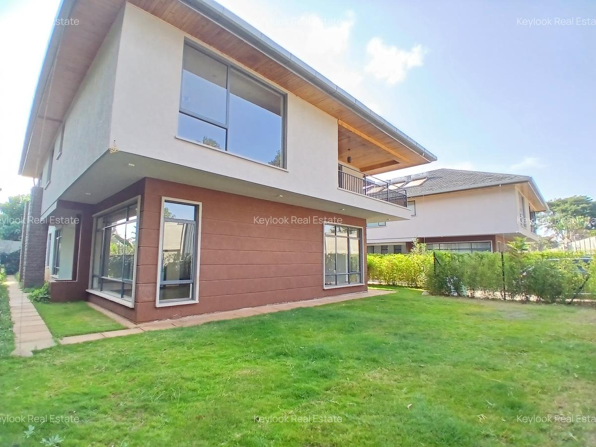 5 Bed Townhouse with En Suite at Lavington Green - 1