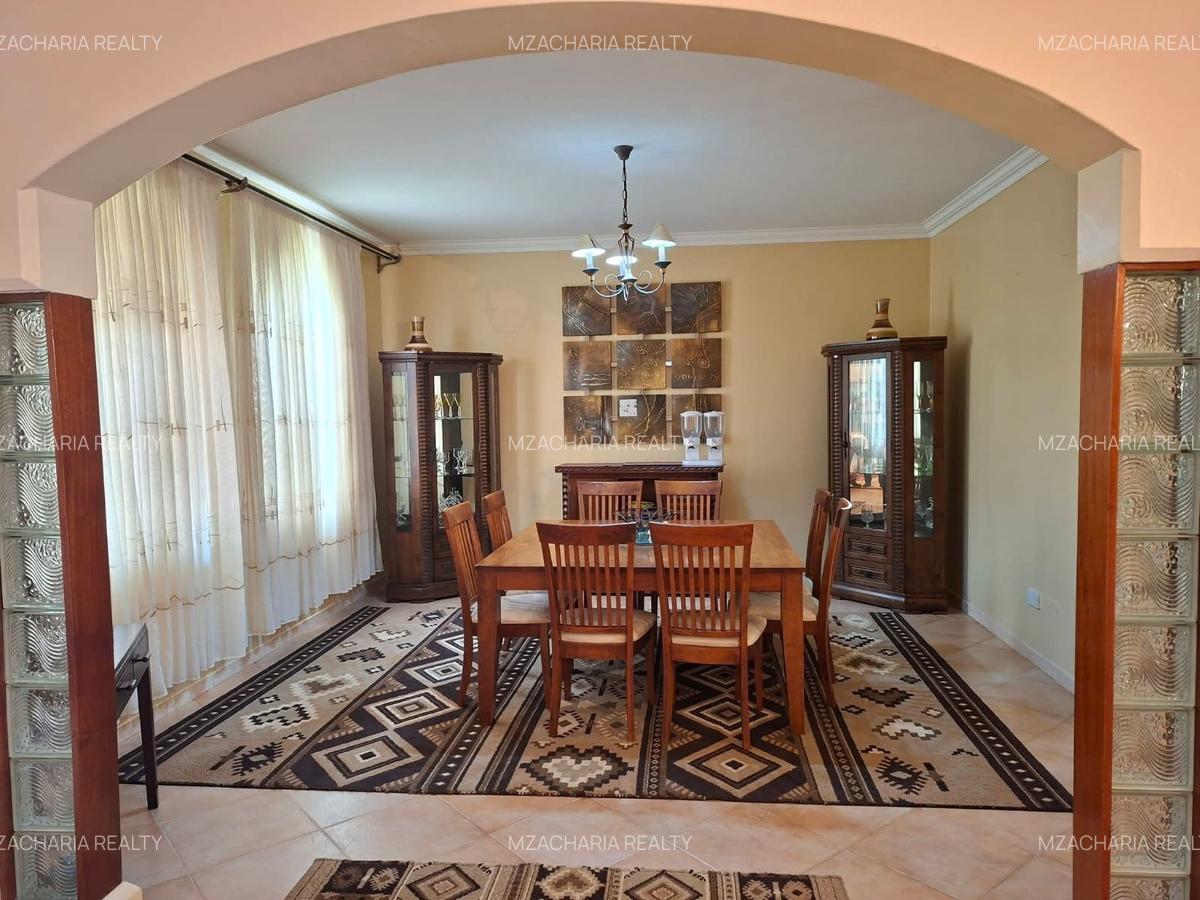 5 Bed Villa with En Suite in Runda - 7