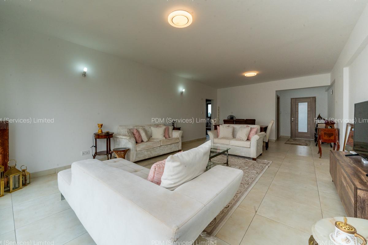 3 Bed Apartment with En Suite in Westlands Area - 4