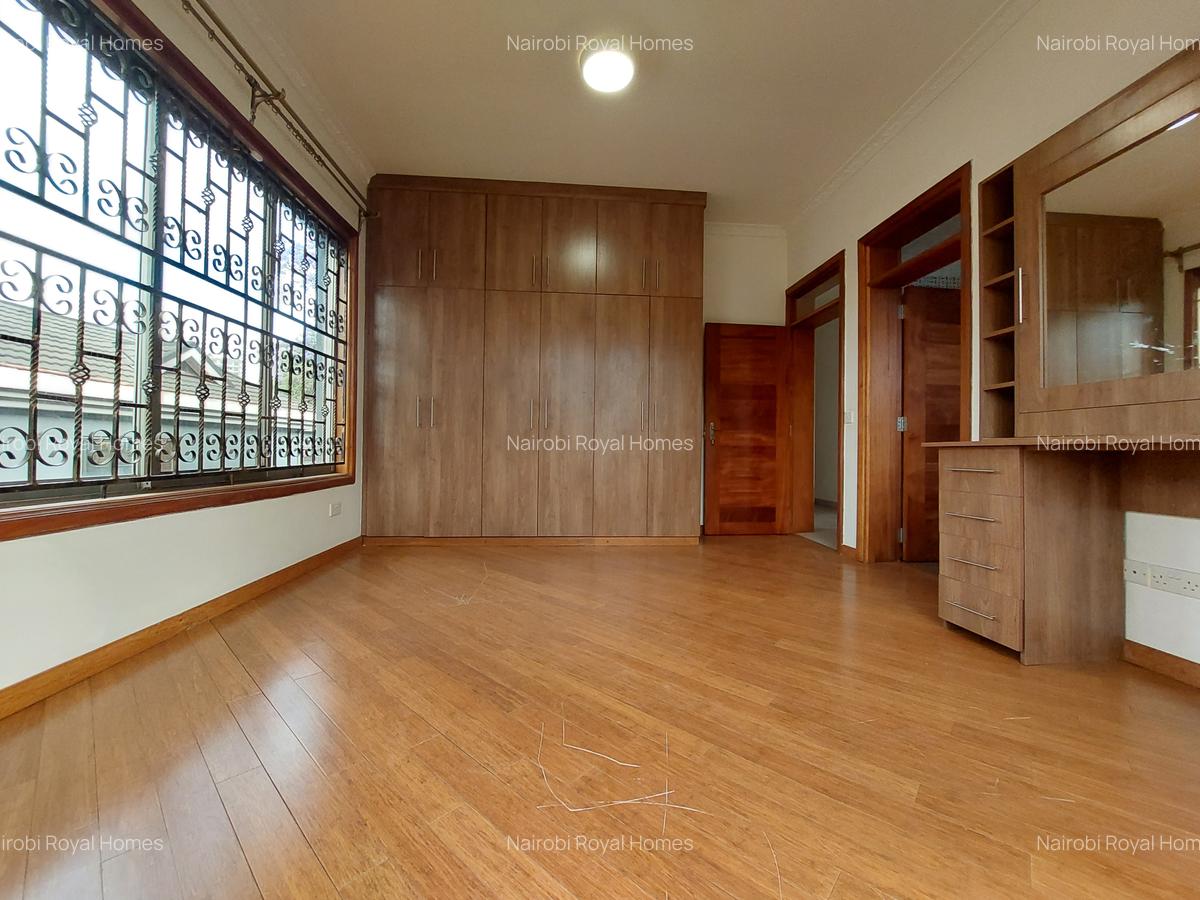 5 Bed Townhouse with En Suite at Eldama Park - 13