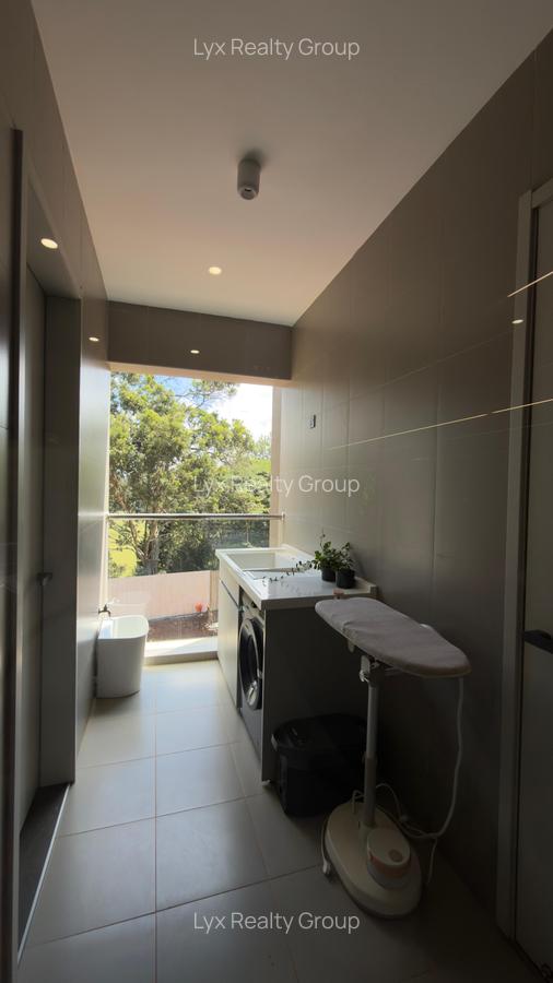 3 Bed Apartment with En Suite in Lavington - 9