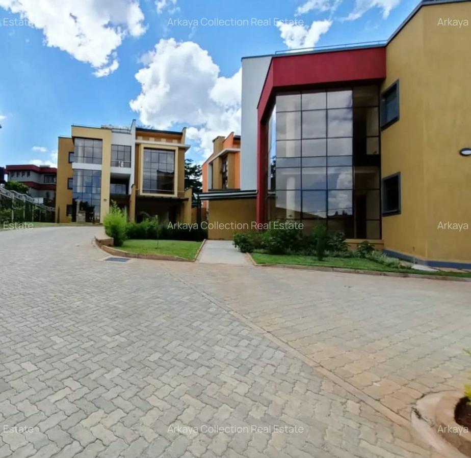 5 Bed Townhouse with En Suite in Lavington - 11