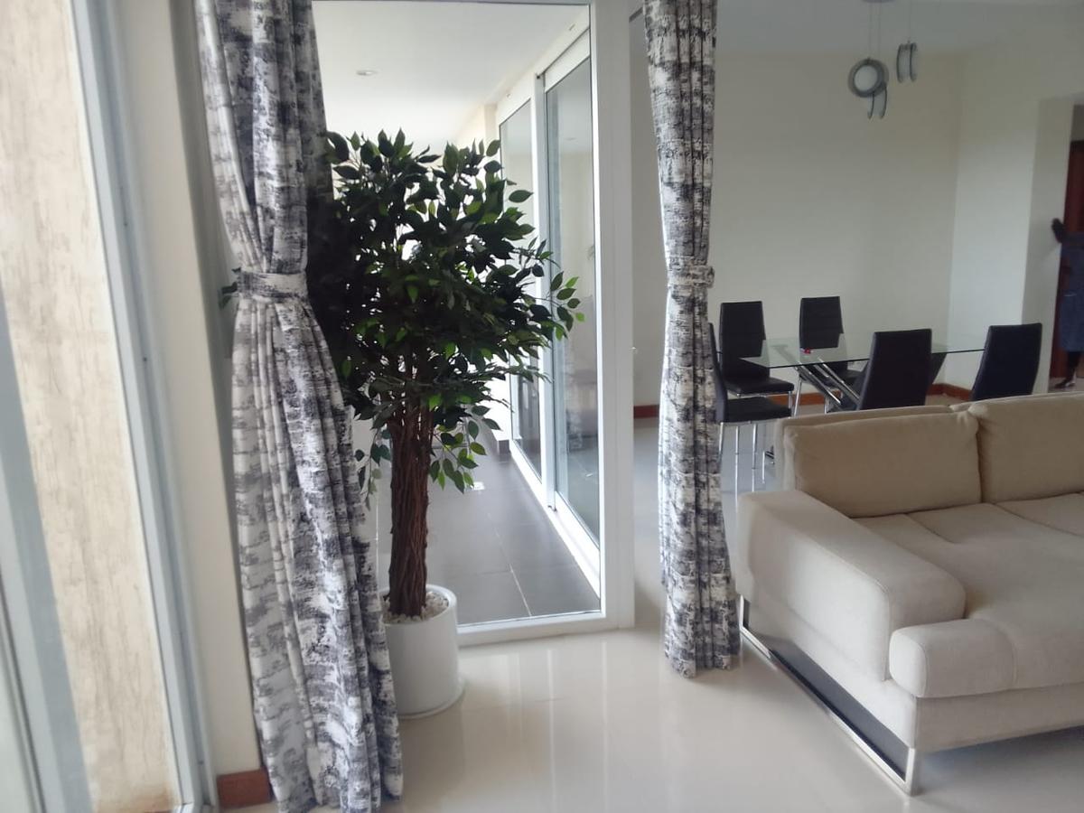 4 Bed Apartment with En Suite in Parklands - 3