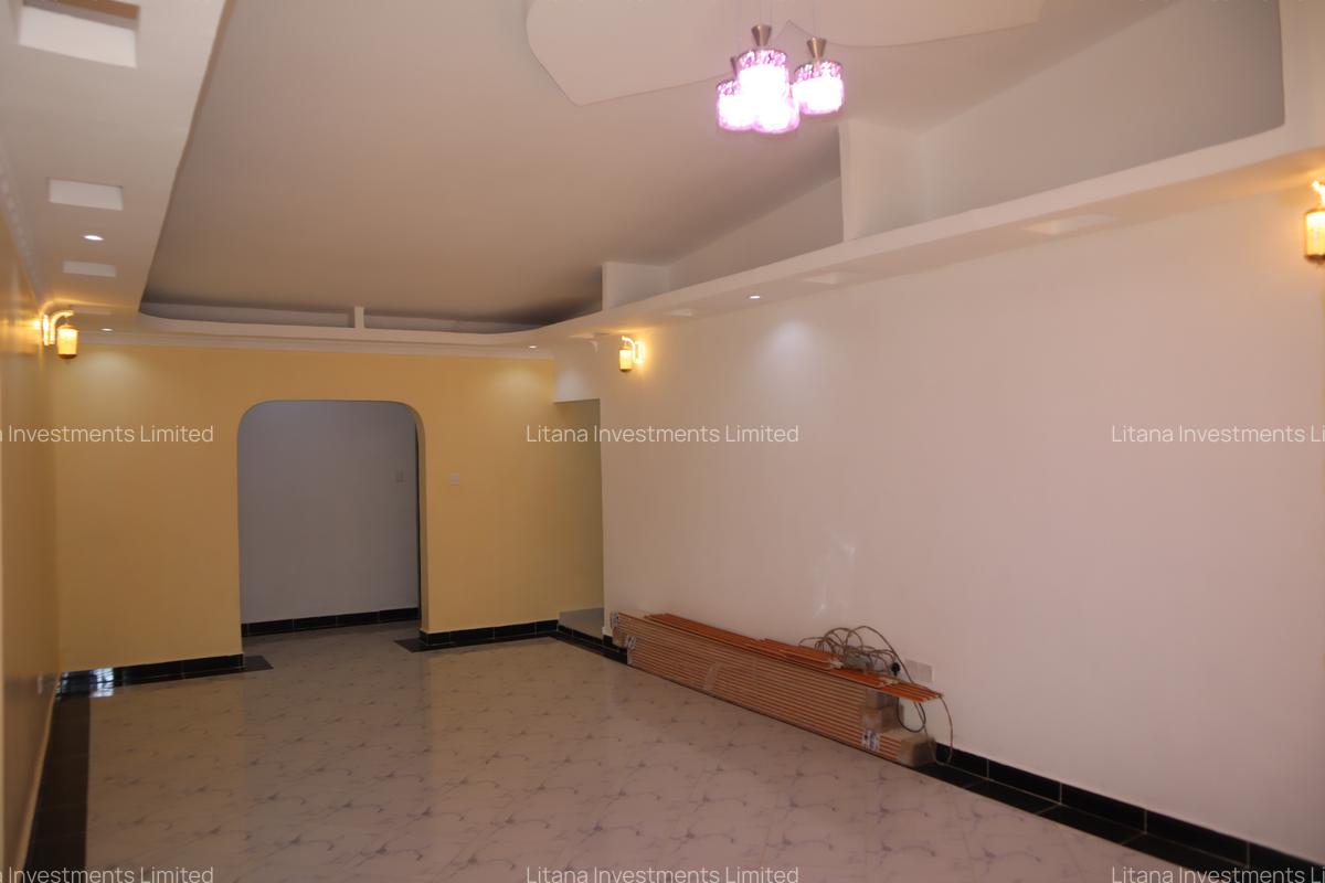 3 Bed House with En Suite in Ngong - 2