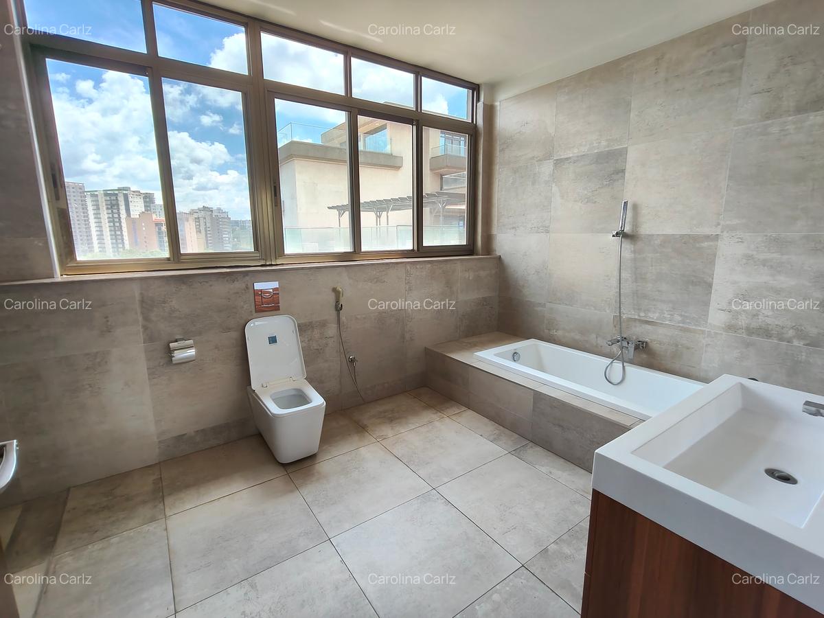 4 Bed Apartment with En Suite in Westlands Area - 15