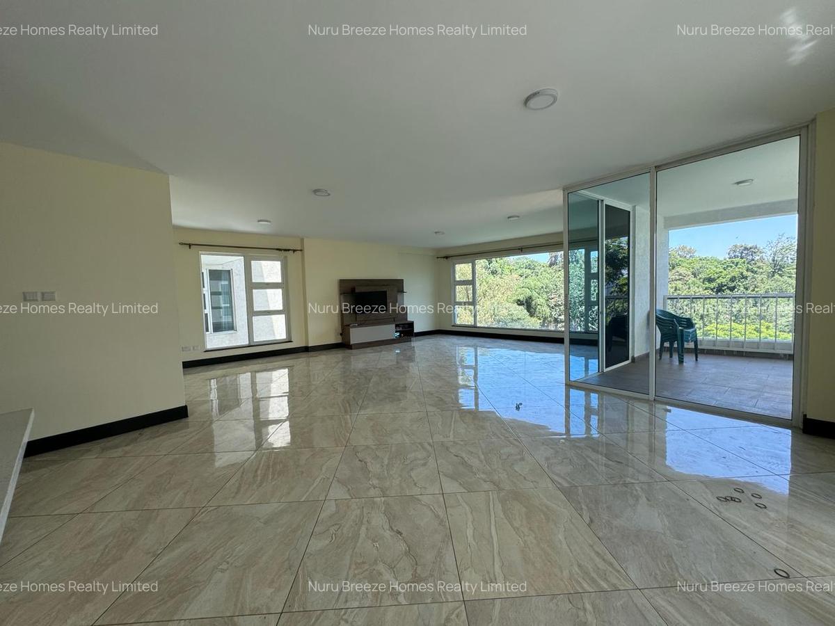 4 Bed Apartment with En Suite in General Mathenge - 2