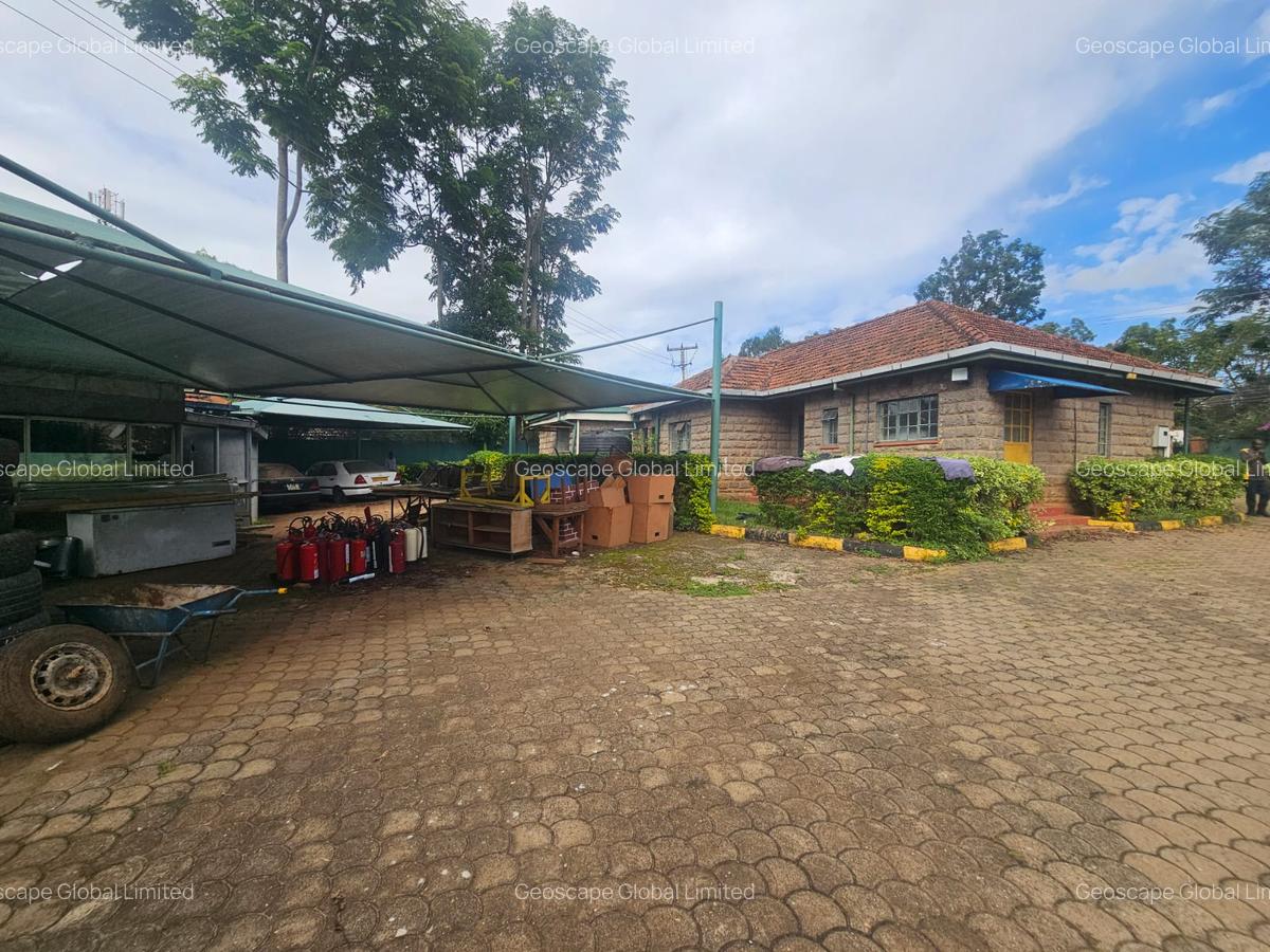 Commercial Property with Fibre Internet in Lavington - 1
