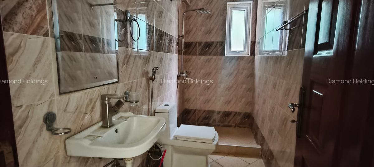 4 Bed Apartment with En Suite at Parklands - 4