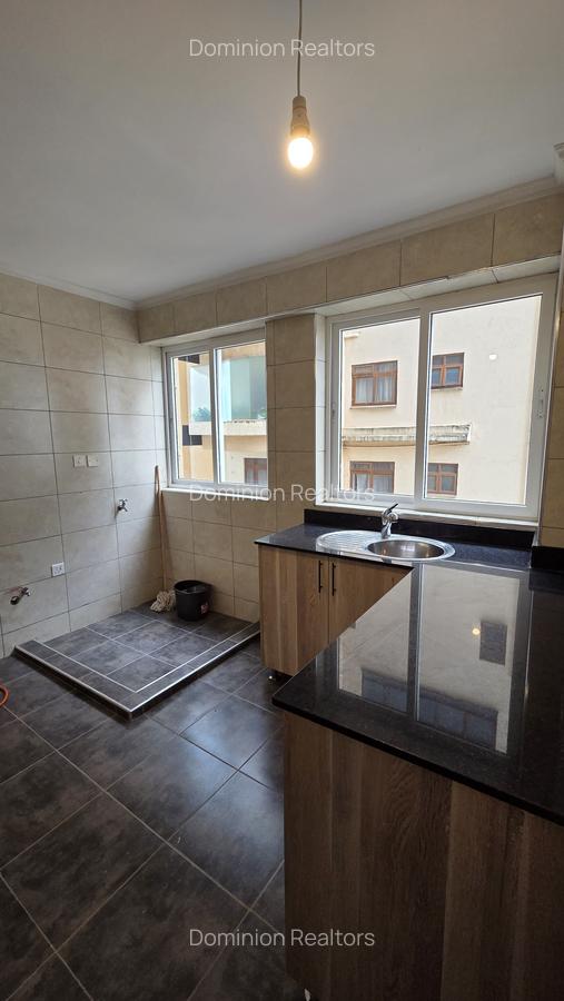 4 Bed Apartment with En Suite in Westlands Area - 6