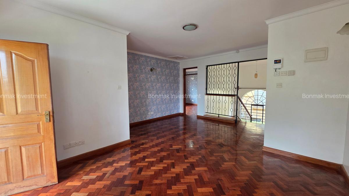 5 Bed Townhouse with En Suite at Kitisuru - 13