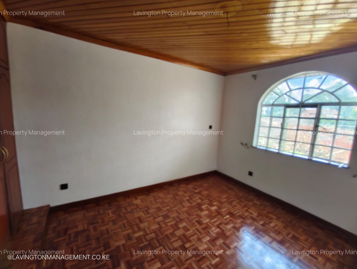 4 Bed Townhouse with En Suite at Lavington Green - 10