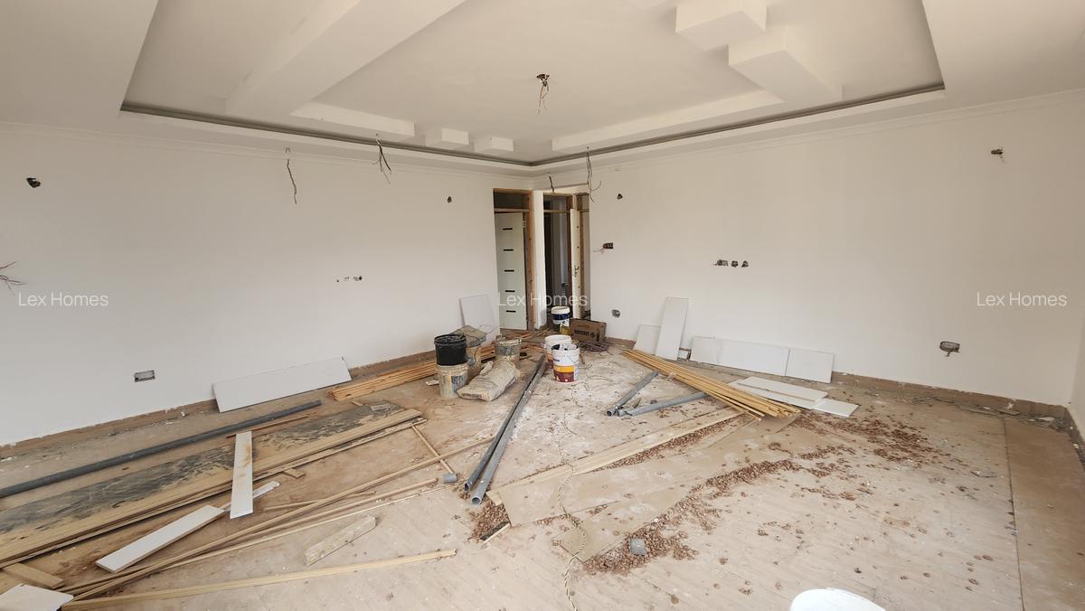 4 Bed House with En Suite at Parkplace - 19