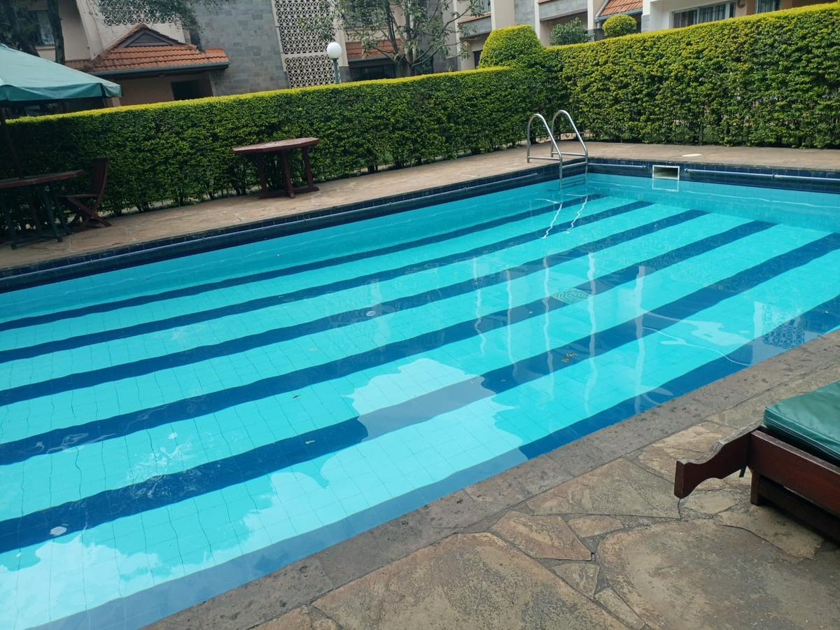 3 Bed Apartment with Swimming Pool in Kilimani - 16