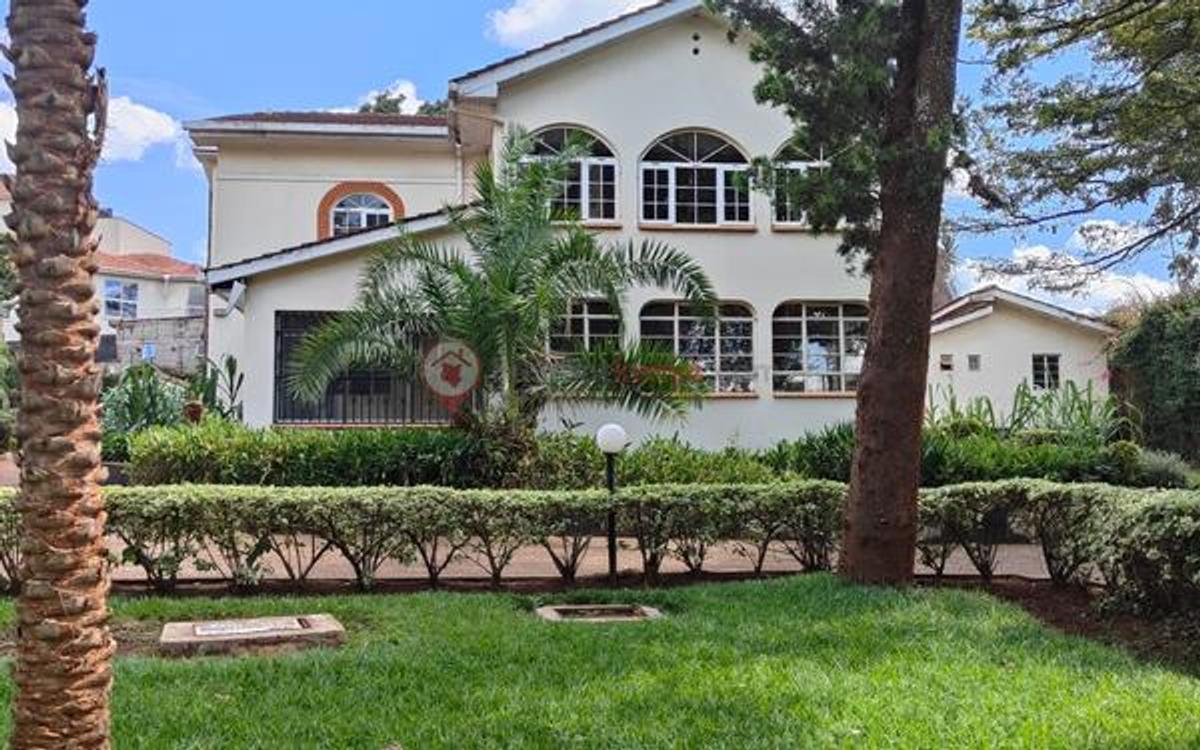 5 Bed House with En Suite at Un Avenue - 8