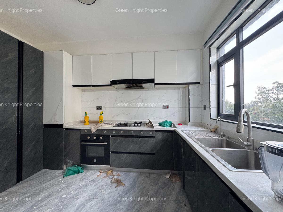 Serviced 4 Bed Apartment with En Suite in Kileleshwa - 11