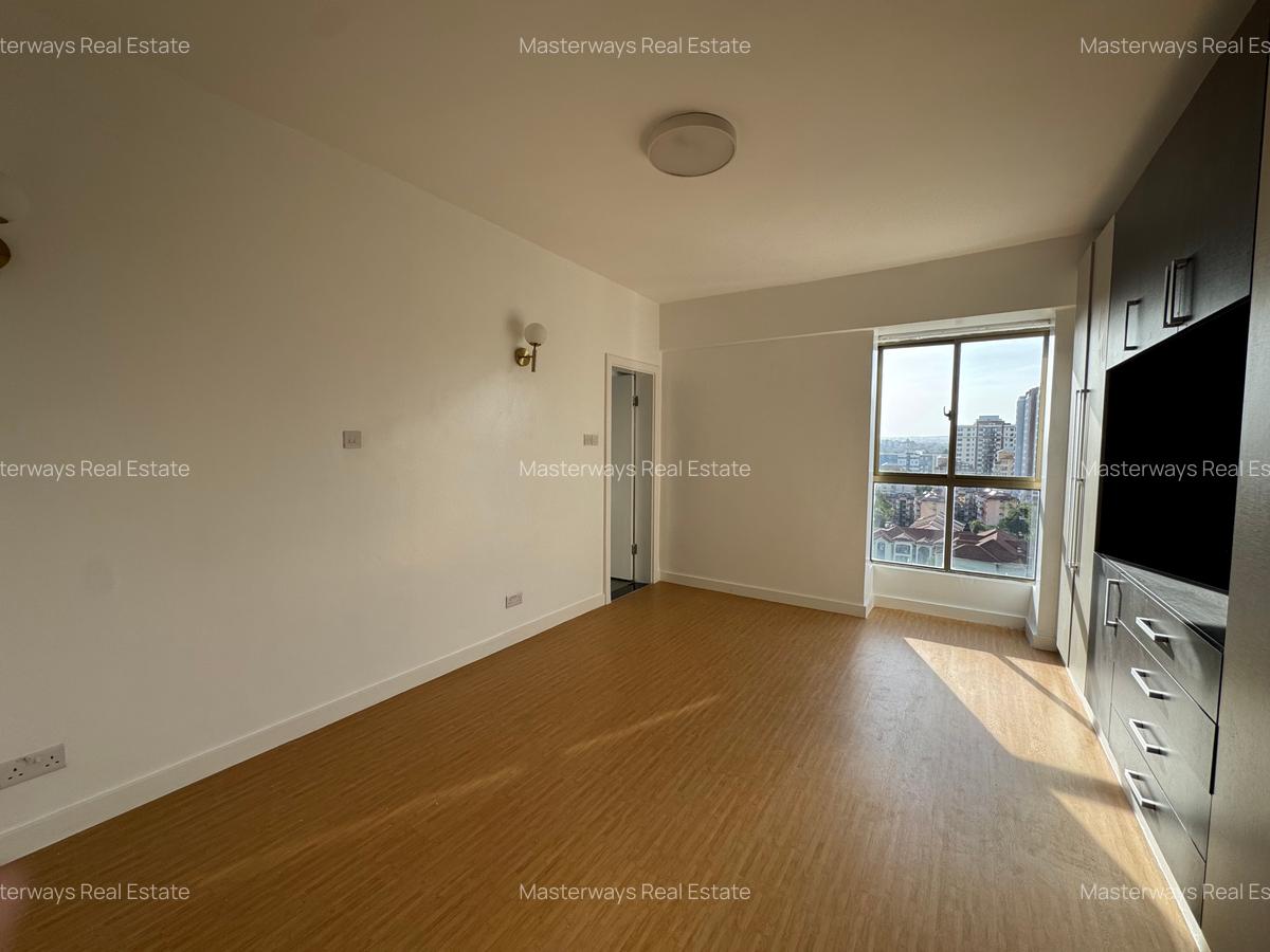 4 Bed Apartment with En Suite in Lavington - 12