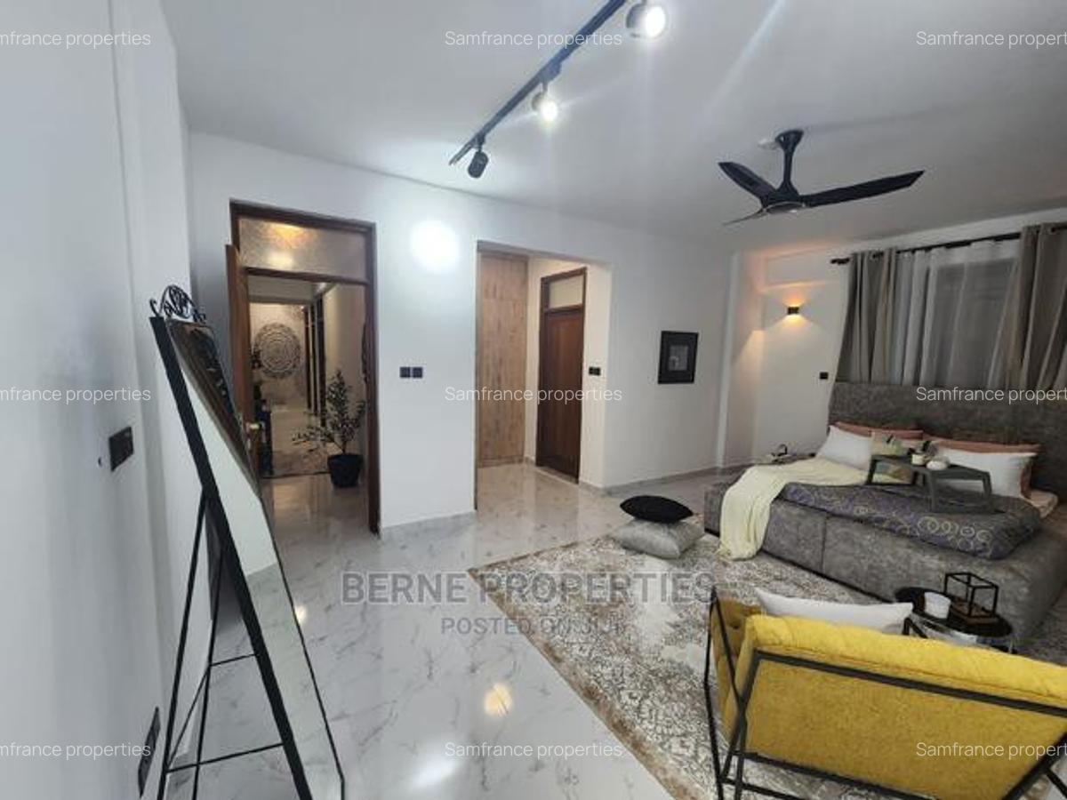 Serviced 3 Bed Apartment with En Suite at Off Links Road - 18