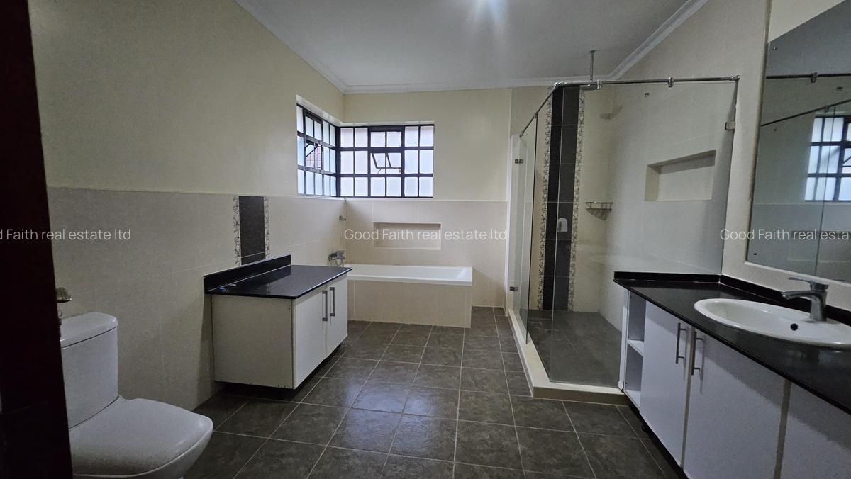 4 Bed Townhouse with En Suite in Kiambu Road - 15
