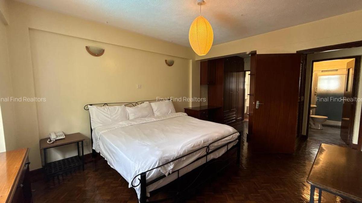 Serviced 2 Bed Apartment with Swimming Pool in Brookside - 8