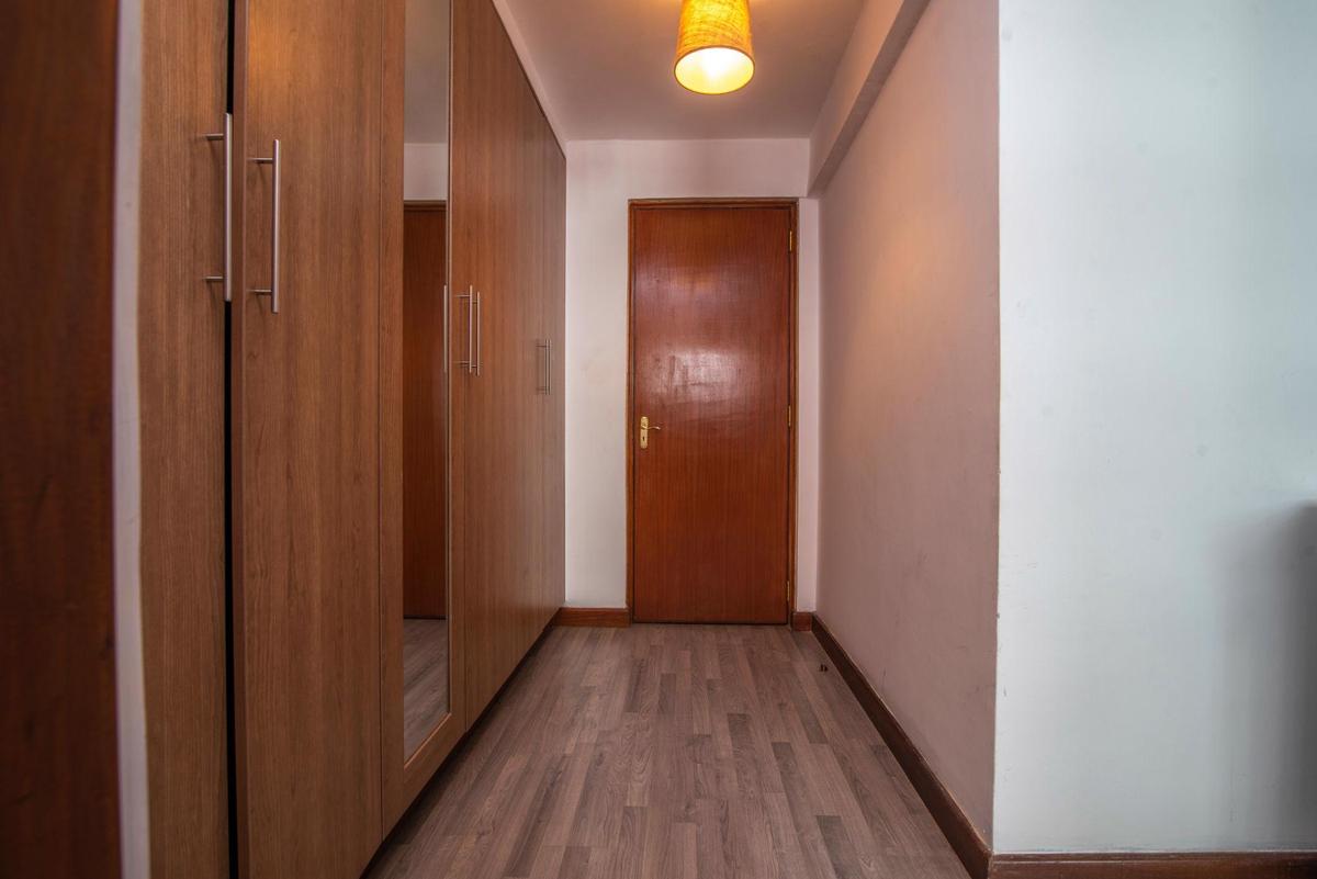 3 Bed Apartment with En Suite in Kileleshwa - 11