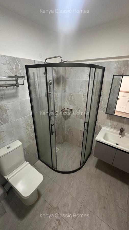 2 Bed Apartment with En Suite at Lavington - 7