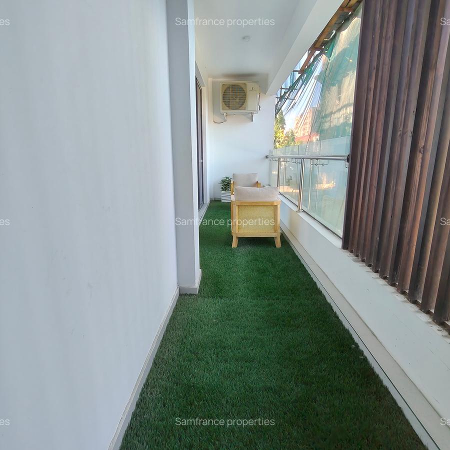 Serviced 2 Bed Apartment with En Suite at Tudor - 8