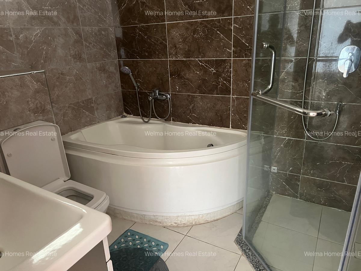 3 Bed Apartment with En Suite in Kilimani - 12