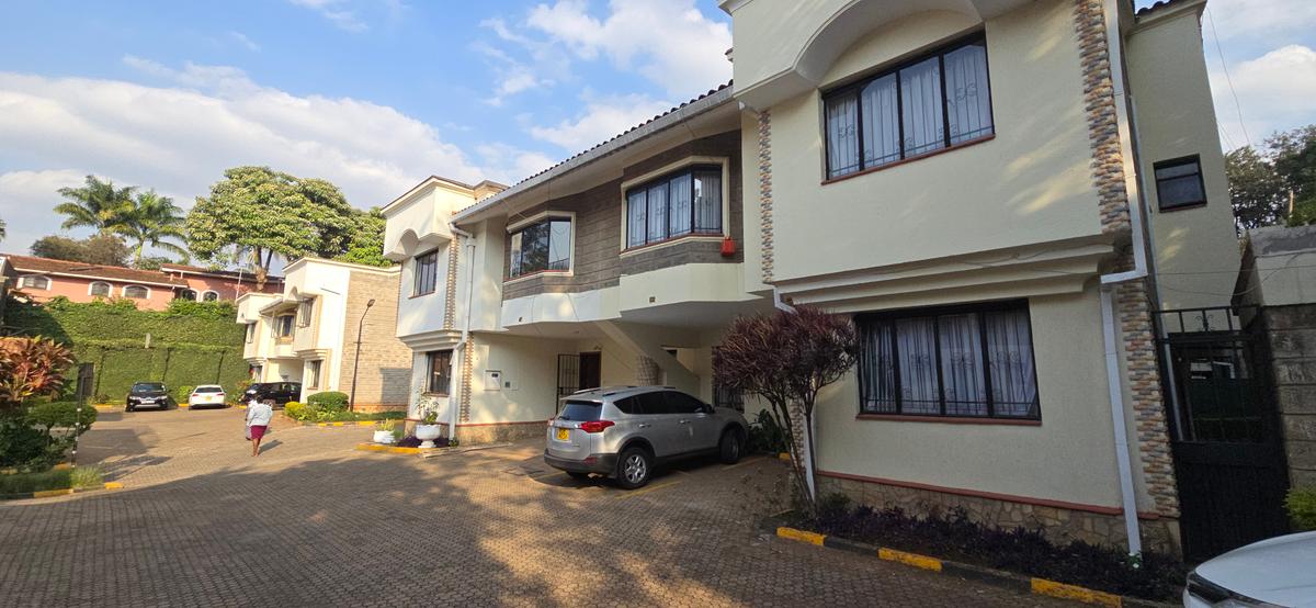 5 Bed Townhouse with En Suite at Grevillea Grove - 1