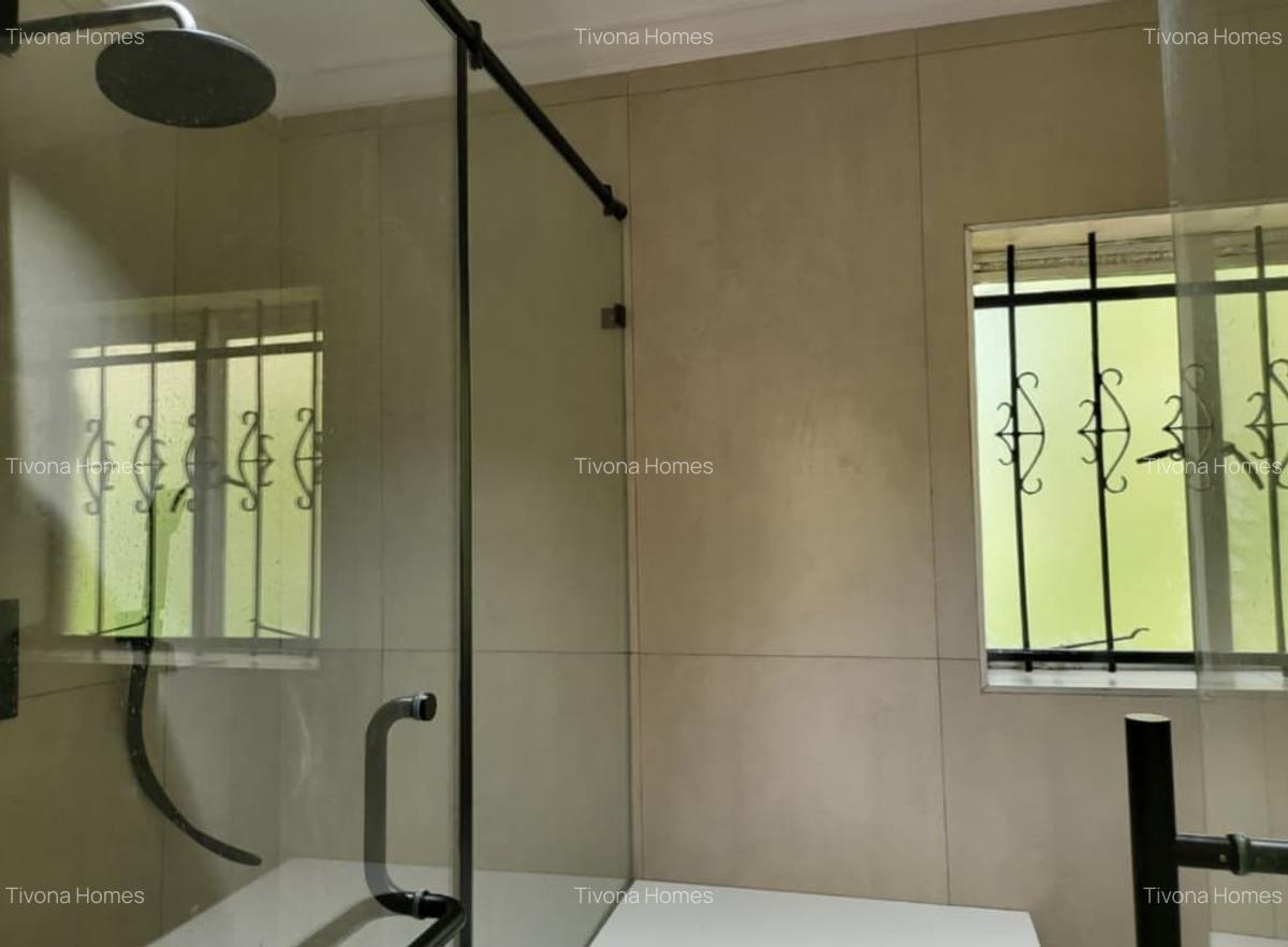 4 Bed House with En Suite in Kiambu Road - 11