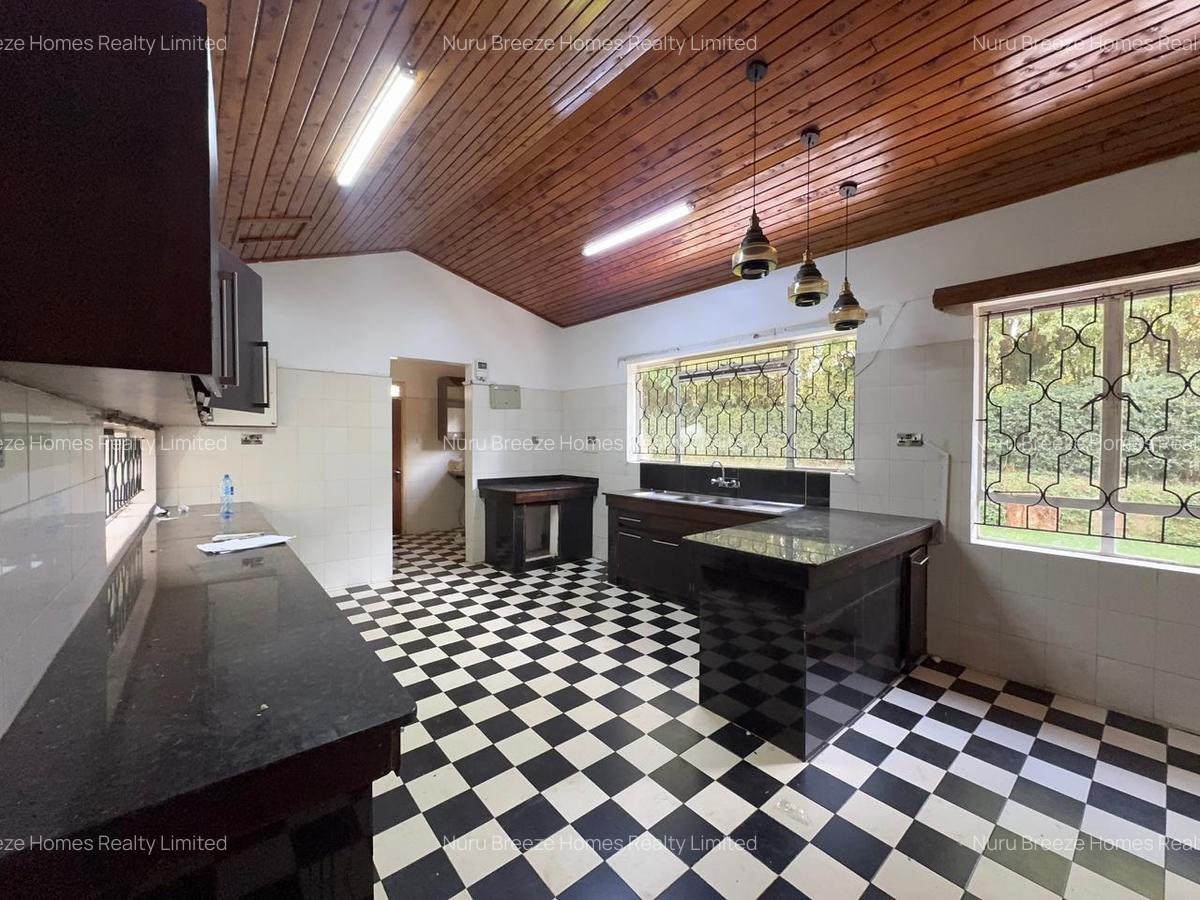 5 Bed House with En Suite in Gigiri - 3