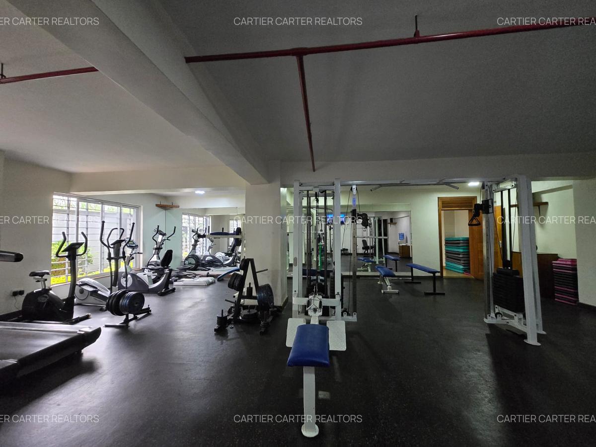 Serviced 2 Bed Apartment with En Suite at Four Ways Drive - 14