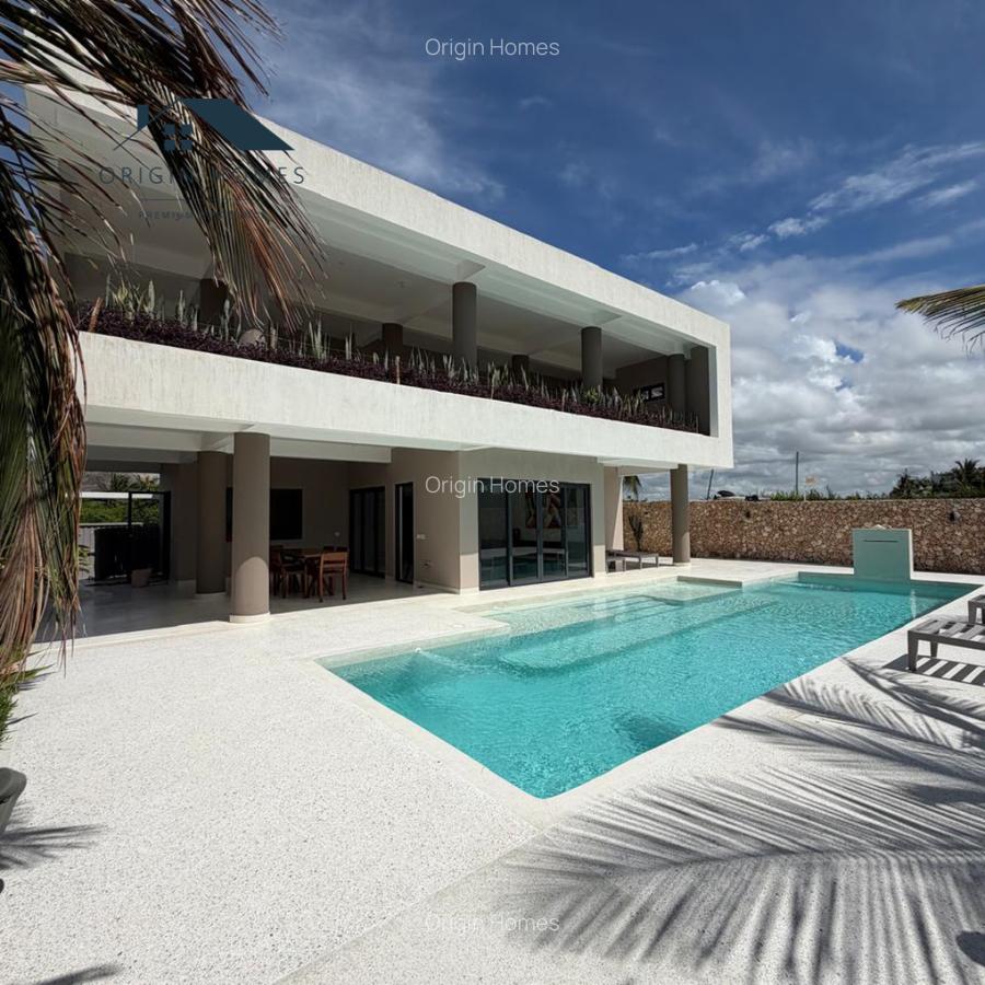 3 Bed House with En Suite at Watamu - 10