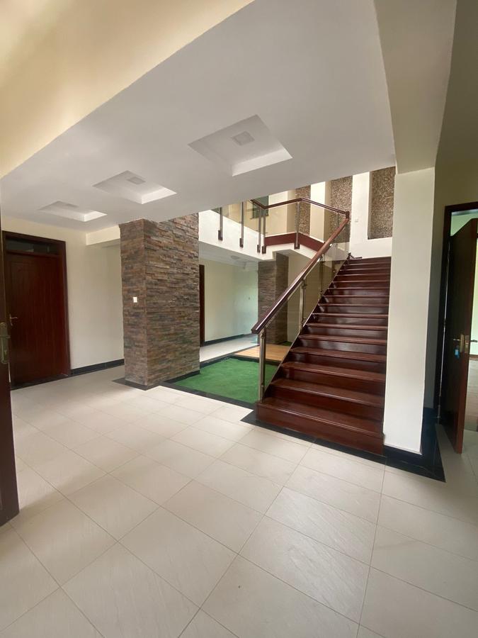 5 Bed Townhouse with En Suite at Karen - 9