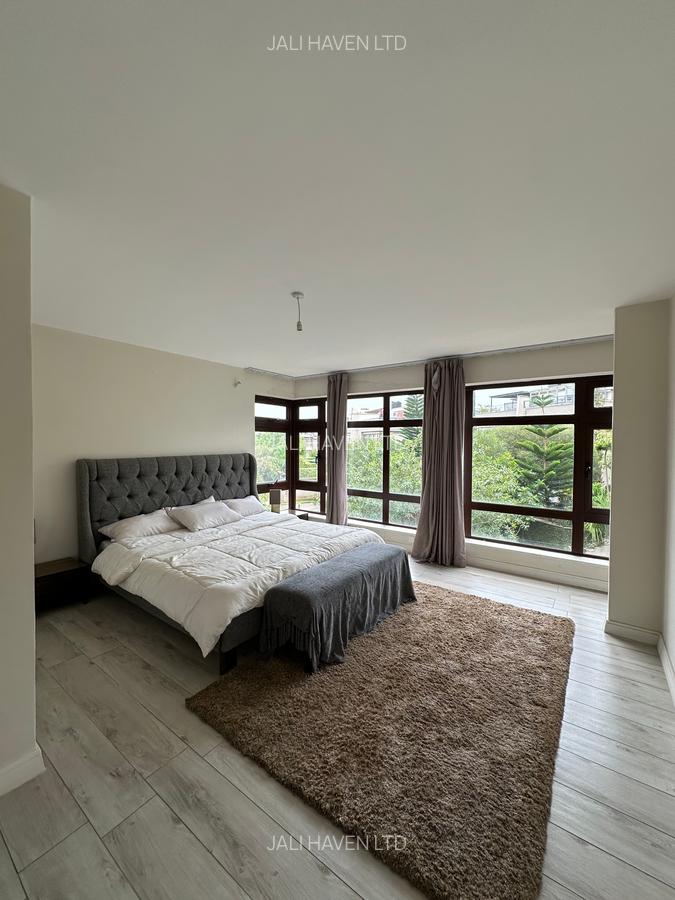 4 Bed Villa with En Suite in Langata - 11