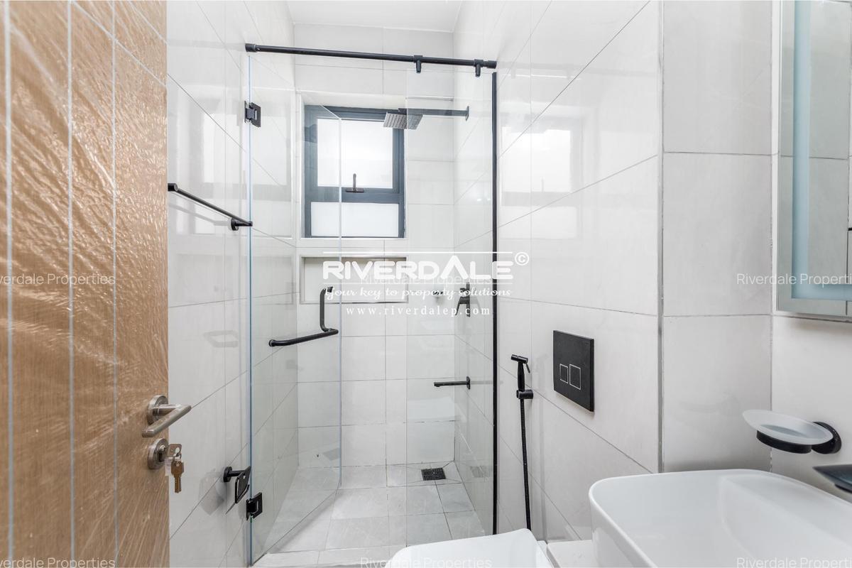 2 Bed Apartment with En Suite in Brookside - 8