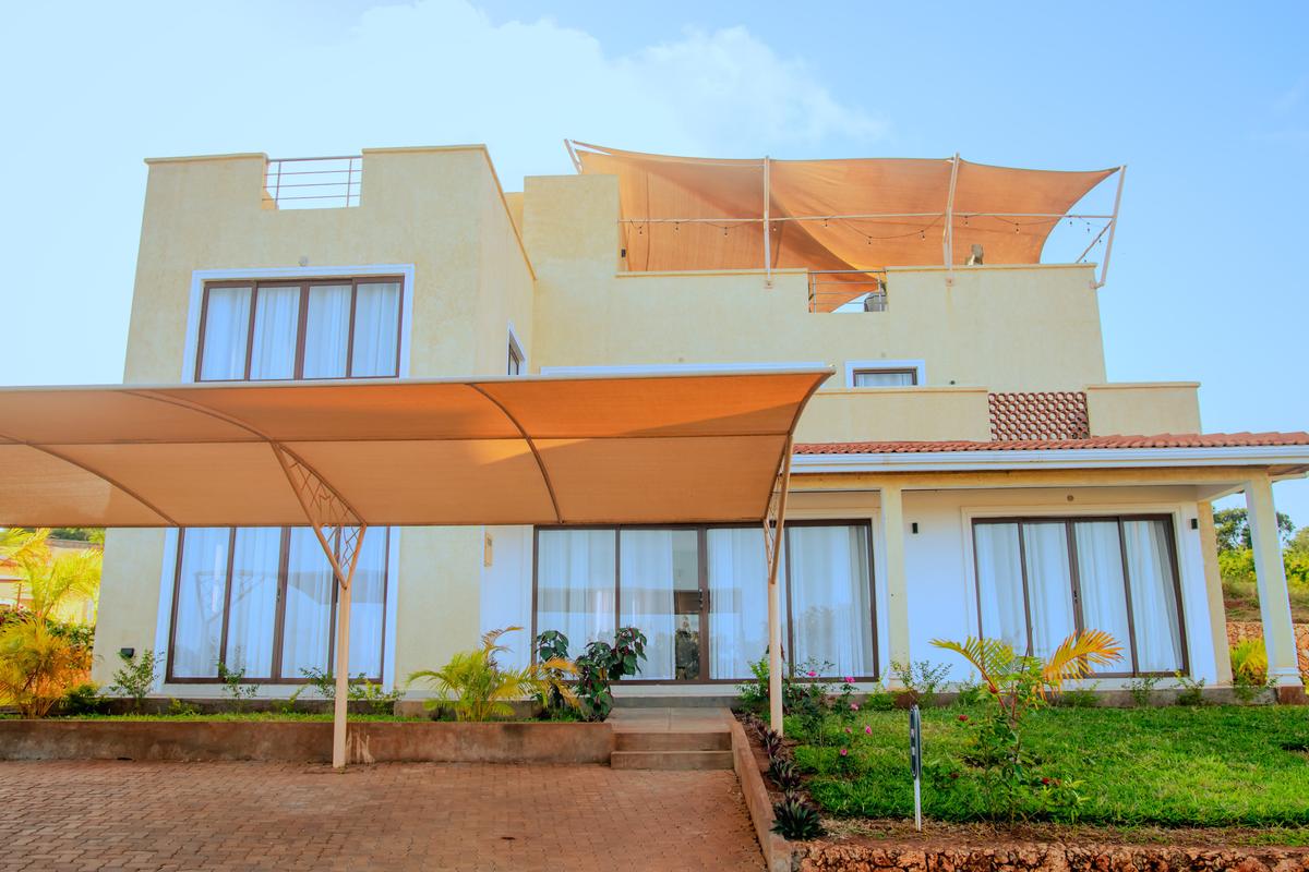 4 Bed Villa with En Suite at Malindi Highway - 5