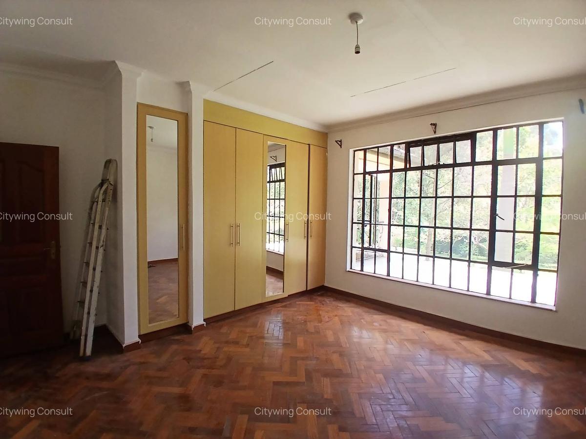 4 Bed House with En Suite at Miotoni - 5
