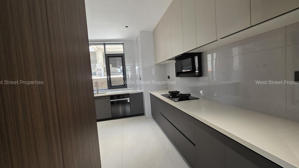 6 Bed Villa with En Suite in Lavington - 13