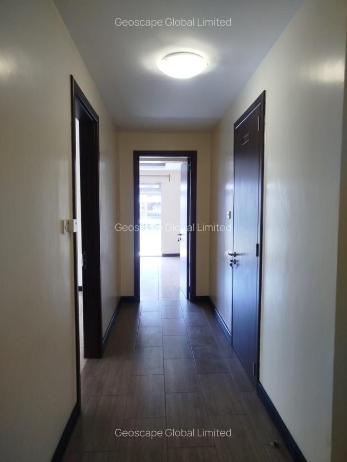 4 Bed Apartment with En Suite in Kileleshwa - 4